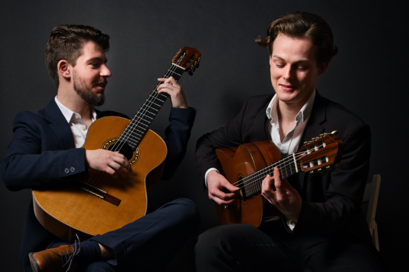 Mit Baby ins Konzert | Carreiro-Williams Gitarrenduo